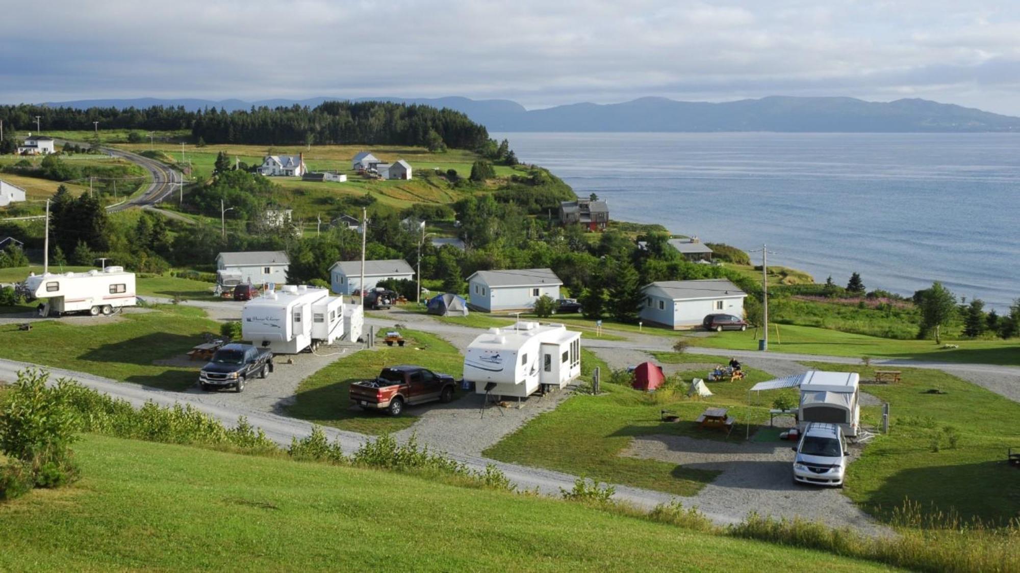 Hebergement Fort Prevel Saint Georges De Malbaie ภายนอก รูปภาพ